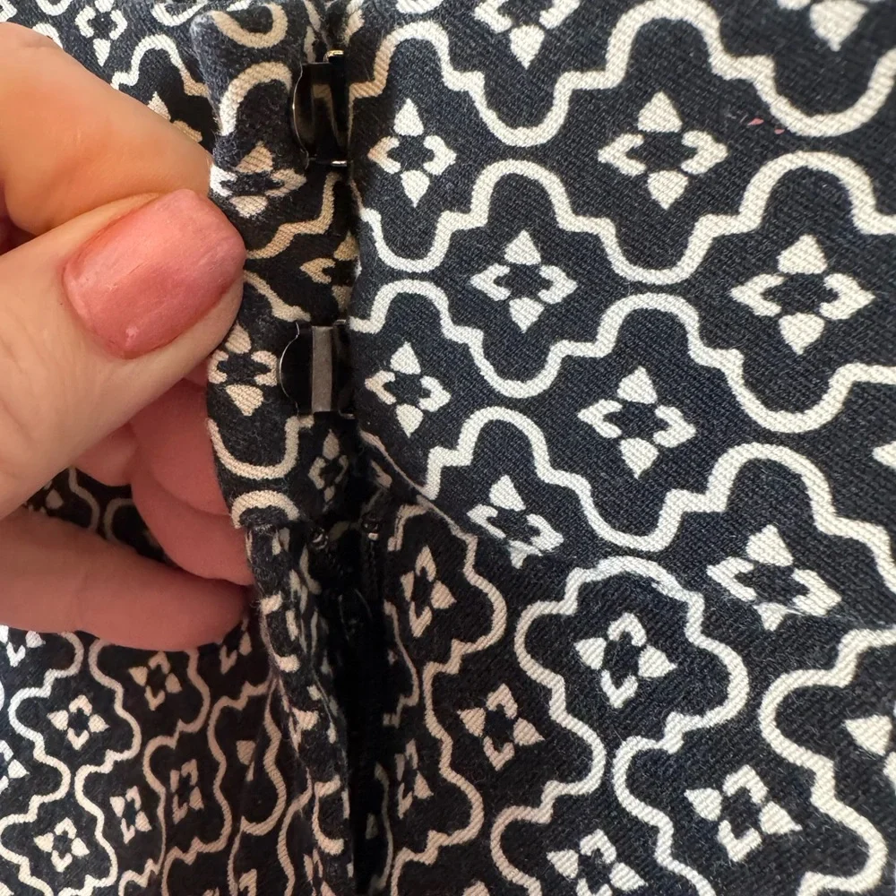 ANN TAYLOR LOFT  Julie Skinny Black Patterned Pants Size 6   #Y - Picture 5 of 7